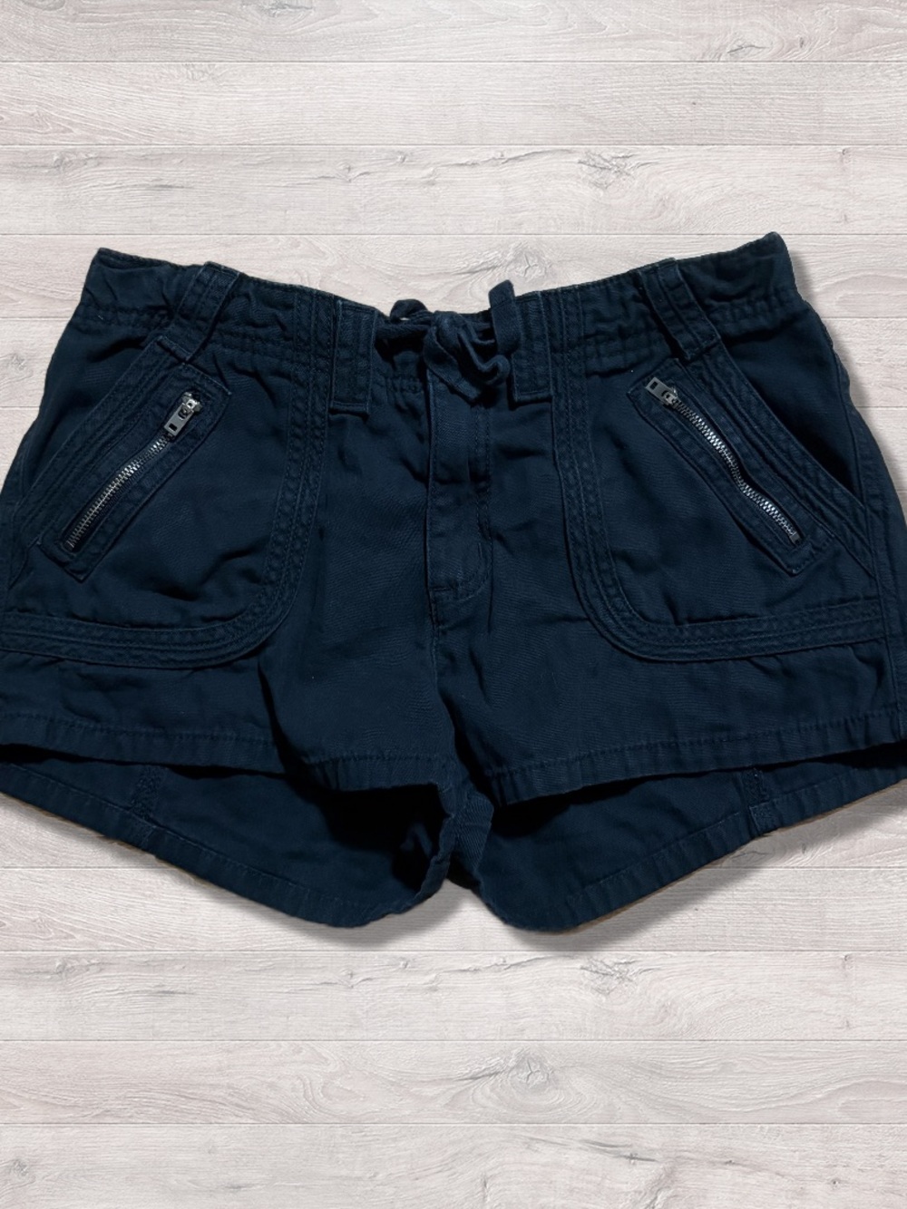 Aeropostale Black Canvas Cargo Shorty Shorts Women’s Medium Stretch